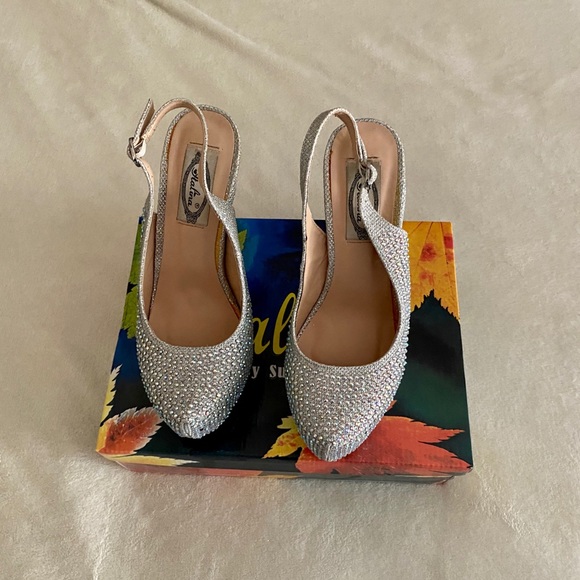 Prom Shoes - Picture 2 of 7